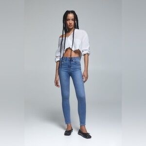 Pull & Bear 🌸Push-Up🌸 Skinny Jeans - SZ 4